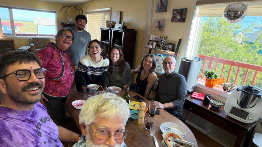 GRANDE OSPITALITA' INUIT E UN ITALIANI
